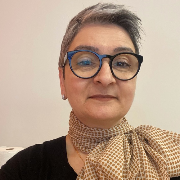 Meet your Posher, Francesca - Picture 1 of 1